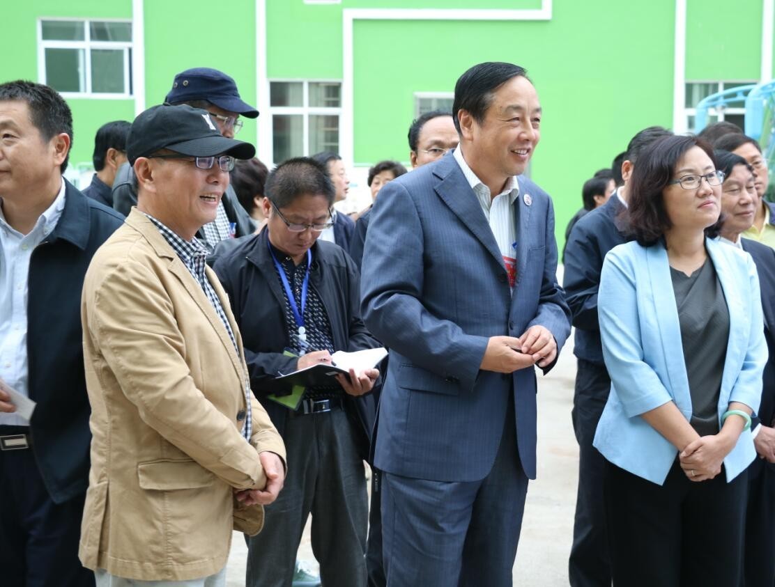 【時珍快訊】李時珍集團積極參與國家“萬企幫萬村”精準(zhǔn)扶貧工作