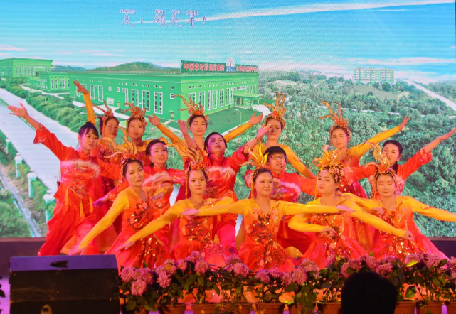 超燃年會(huì)來襲，為您喝彩！